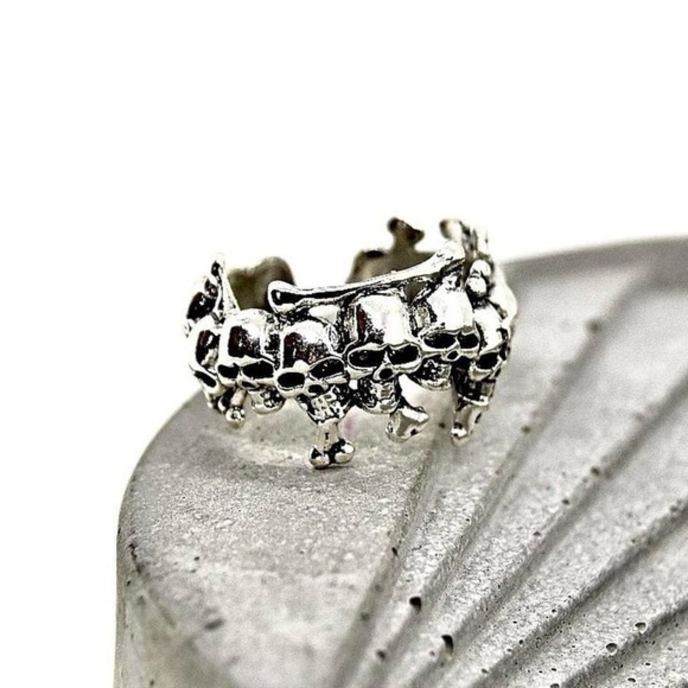 Gothic Skull and Bones Ring
